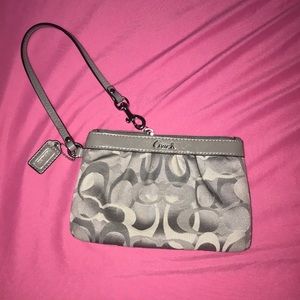 GREY COACH WRISTLET